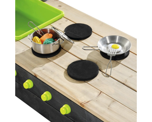 Spielküche mit Kochtopf, Pfanne und Spielzeugessen