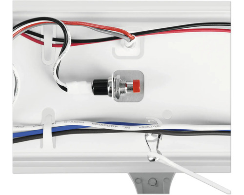 Detailansicht der Verkabelung und des Schalters eines Produkts