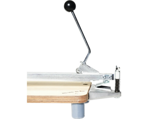 Schneidgerät für Dämmstoffe mit Hebel und Auflageplatte
