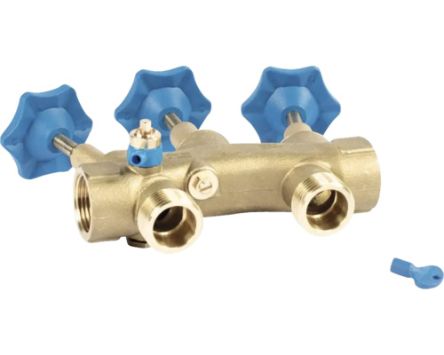 Heizkreisverteiler aus Messing mit drei Ventilen
