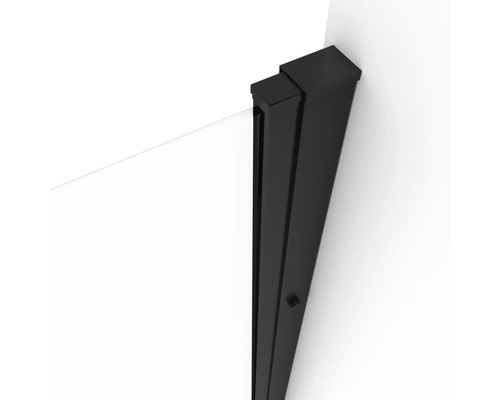 Eckdetail einer Duschkabine mit schwarzem Rahmen