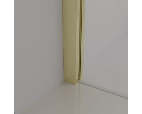 Detailansicht einer goldenen Türzarge