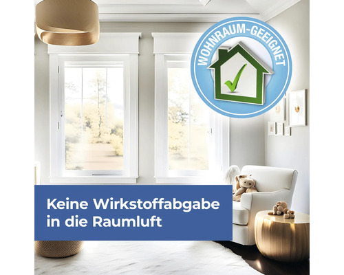 Wohnraum mit Fenstern und dem Siegel ''Wohnraum geeignet'', das die Eignung für Innenräume bestätigt. Keine Wirkstoffabgabe in die Raumluft.