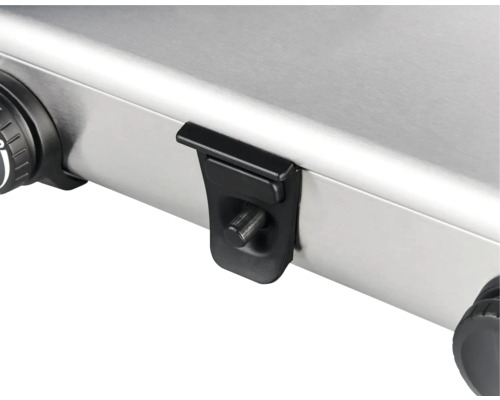Detailansicht eines Gasgrills mit Drehknopf und Verriegelungsmechanismus