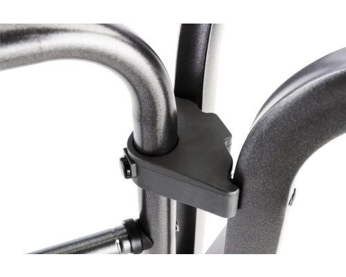 Detailansicht eines Metallgestells mit Verbindungsstück