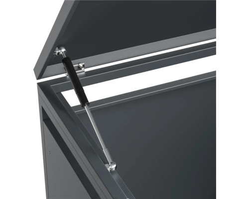 Detailansicht eines Geräteschuppens mit Gasdruckfeder zur Unterstützung des Öffnens