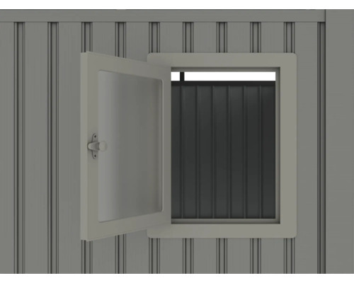 Geöffnetes Fenster in Gartenhauswand