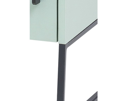 Detailansicht eines Unterschranks mit Metallbeinen