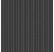 Metallfassade mit vertikalen Profilen