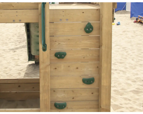 Kletterwand aus Holz mit Griffen für Kinderspielplatz