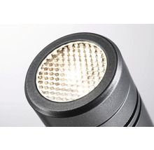Nahaufnahme einer schwarzen Lampe mit Wabenmuster