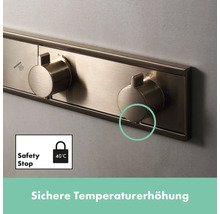 Nahaufnahme eines Duschthermostats mit Temperaturbegrenzung bei 40 Grad Celsius