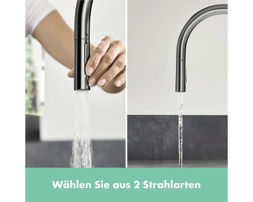 Küchenarmatur mit zwei Strahlarten im Betrieb