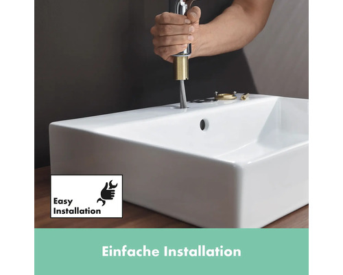 Installation einer Armatur auf einem Waschbecken