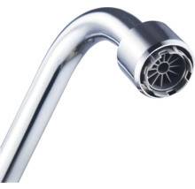 Verchromter Wasserhahn mit Perlator