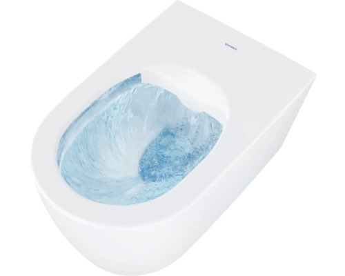 Weiße spülrandlose Hänge-Toilette mit Wasser im Becken