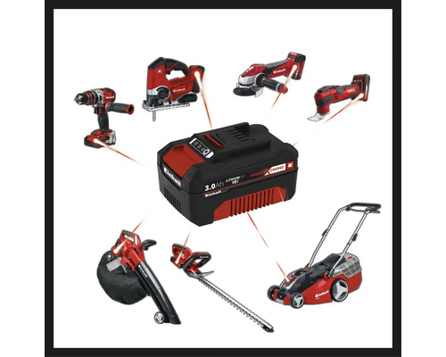 Einhell Akku und zugehörige Werkzeuge wie Bohrmaschine, Stichsäge, Winkelschleifer, Multifunktionswerkzeug, Laubbläser, Heckenschere und Rasenmäher