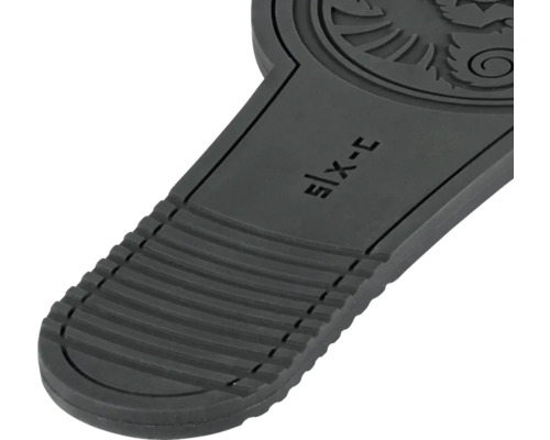 Detailansicht einer schwarzen SIX-C Schuhsohle mit Profil