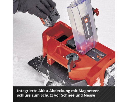 Einhell Akku Schneefräse mit eingesetztem Akku