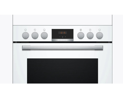 Bosch Backofen mit Bedienknöpfen und digitaler Anzeige.