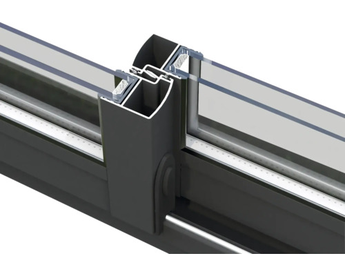 Schnittansicht eines Aluminium-Schiebetürrahmens mit Glasfüllung
