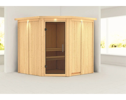 Ecksauna aus Holz mit Glastür und Innenbeleuchtung in einem Badezimmer.