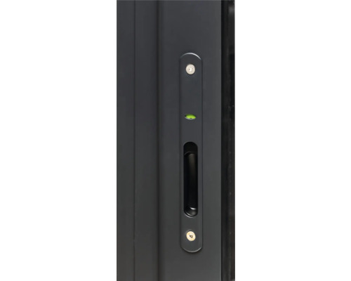 Detailansicht eines Fenstergriffs mit integrierter Wasserwaage und abschließbarer Funktion