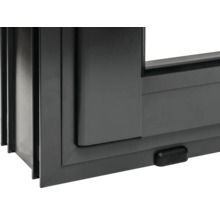 Detailansicht eines schwarzen Fensters