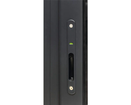 Detailansicht eines Schiebetürgriffs mit Schloss und Wasserwaage