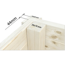 Detailansicht eines Holzhauses mit Maßangaben zu den Holzbalken
