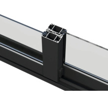 Detailansicht eines Fensterprofils aus Aluminium.