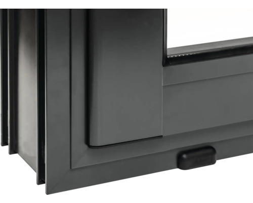 Detailansicht eines schwarzen Schiebefensters