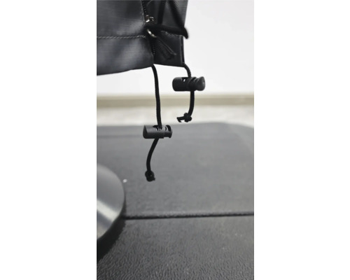 Detailaufnahme einer Zugschnur mit Stopper