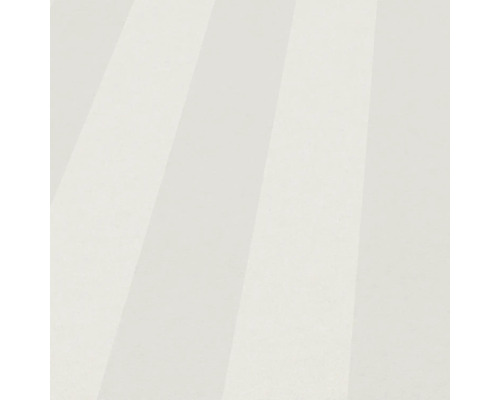 Weiß gestreifter Teppich