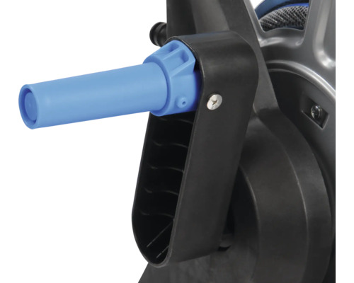 Detailansicht einer Schlauchbox mit Schlauchanschluss