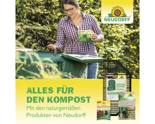 Frau befüllt Kompostbehälter mit Gartenabfällen, Neudorff Logo und Kompostprodukte im Vordergrund