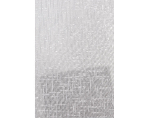 Detailaufnahme eines weißen, transparenten Vorhangstoffs mit Webmuster