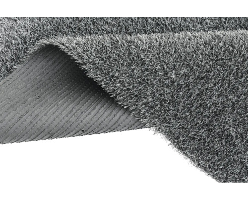 Kunstrasen mit Drainagerillen auf der Rückseite