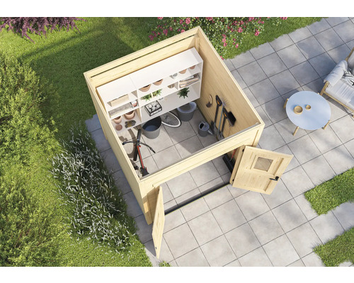 Gartenschuppen mit Regalen zur Aufbewahrung von Gartengeräten und Zubehör.