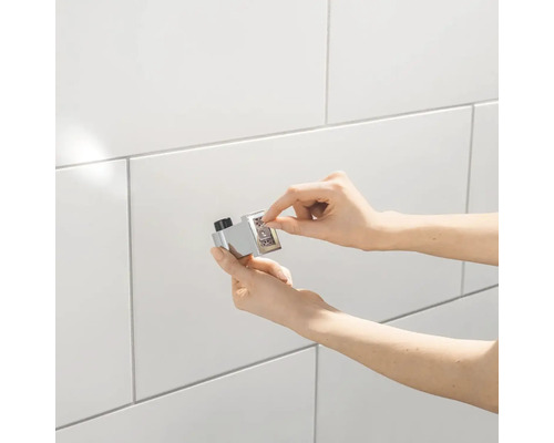 Installation eines Unterputzthermostats im Badezimmer