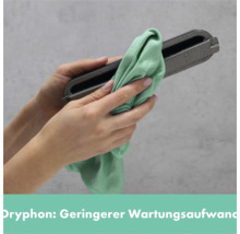 Reinigung eines Trockenbauelements mit einem Tuch