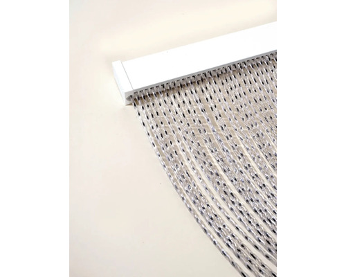 Dekoschals mit silbernen Akzenten und weißer Aufhängung