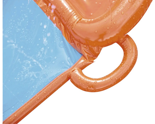 Detailaufnahme einer aufblasbaren Wasserrutsche mit Griff