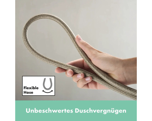 Flexible Duschschlauch Nahaufnahme in der Hand