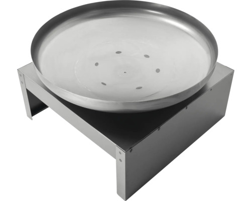 Feuerstelle aus Metall mit Ständer