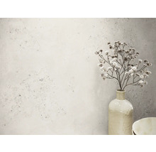 Dekorative Kunstblumen in Vase