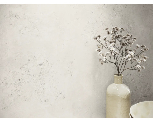 Dekorative Kunstblumen in Vase