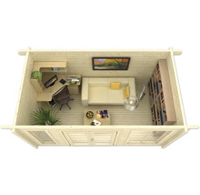 Innenansicht eines Gartenhauses mit Büromöbeln, Sofa und Bücherregal