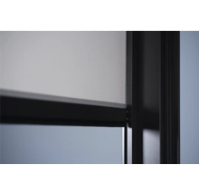 Rollladen mit Fensterrahmen