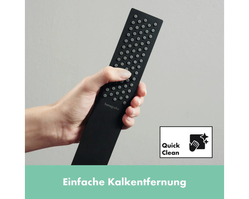 Handbrause in der Hand mit Quick Clean Symbol für einfache Kalkentfernung